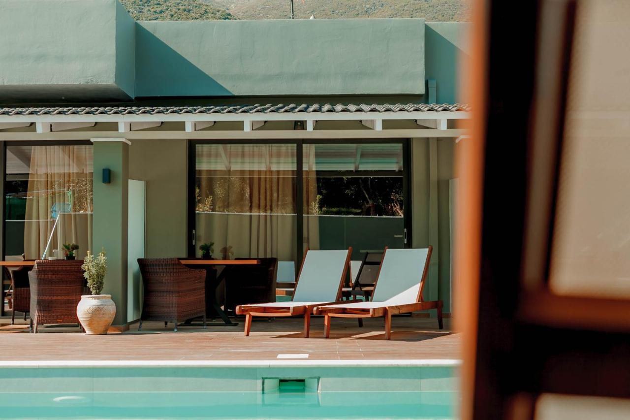 Olia Suites Parga Ngoại thất bức ảnh
